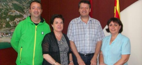 L’Associació Salut i Família signa un conveni per la posada en marxa del Banc de Temps a Caldetes